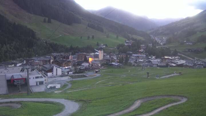 Saalbach Kohlmais Tal snow cam captured at 21 September 2026 at 7:39 pm GMT+2