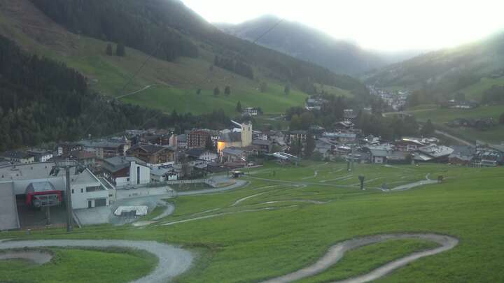 Saalbach Kohlmais Tal snow cam captured at 23 September 2026 at 7:30 pm GMT+2