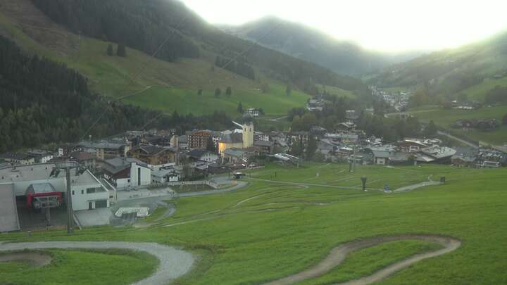 Saalbach Kohlmais Tal snow cam captured at 26 September 2026 at 7:13 pm GMT+2