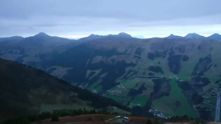 Saalbach Zwölferkogel snow cam captured at 18 September 2026 at 7:48 pm GMT+2