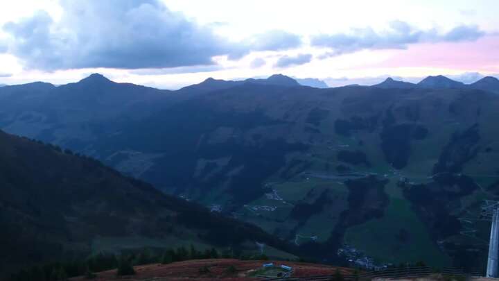 Saalbach Zwölferkogel snow cam captured at 21 September 2026 at 7:55 pm GMT+2