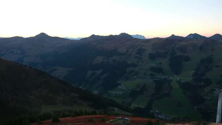 Saalbach Zwölferkogel snow cam captured at 27 September 2026 at 7:24 pm GMT+2