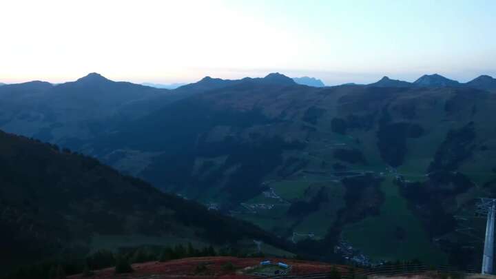 Saalbach Zwölferkogel snow cam captured at 28 September 2026 at 7:21 pm GMT+2