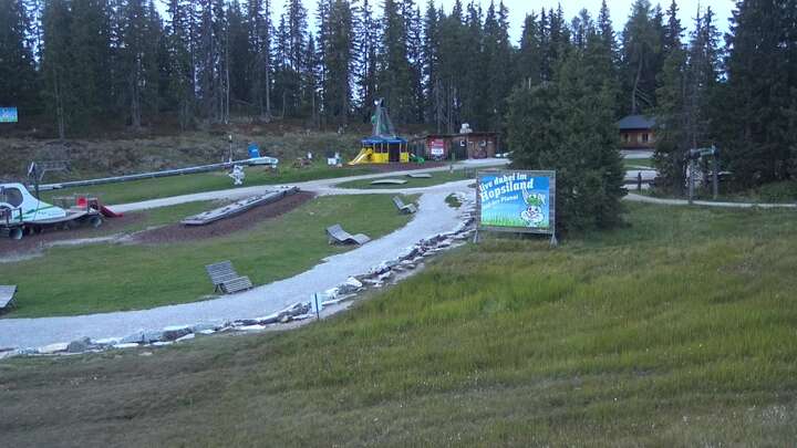 Schladming Hopsi Express Base Station snow cam captured at 20 September 2026 at 7:24 pm GMT+2