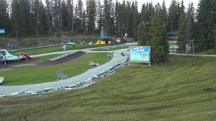 Schladming Hopsi Express Base Station snow cam captured at 25 September 2026 at 6:58 pm GMT+2