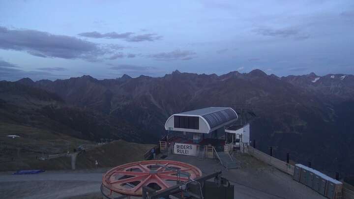 Sölden Seekogl snow cam captured at 20 September 2026 at 7:41 pm GMT+2