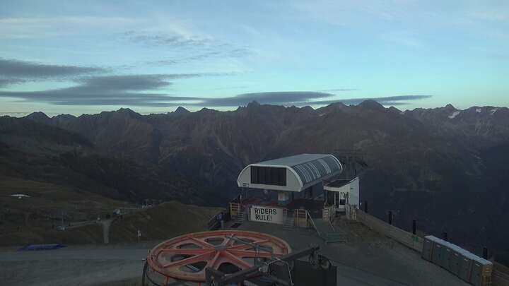 Sölden Seekogl snow cam captured at 21 September 2026 at 7:25 pm GMT+2