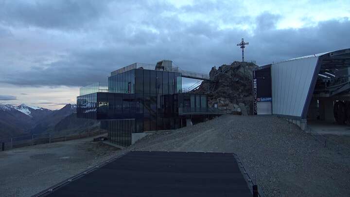 Sölden Gaislachkogl snow cam captured at 13 September 2026 at 7:42 pm GMT+2