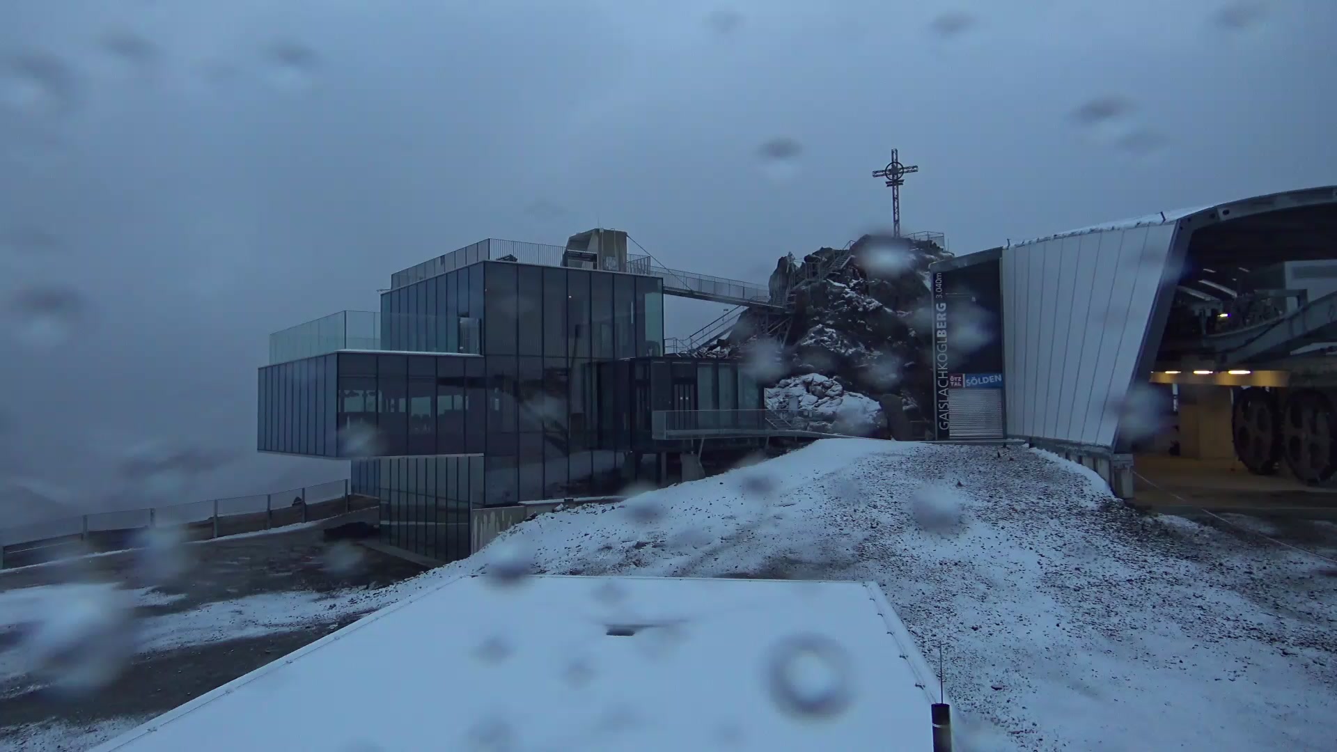Sölden Gaislachkogl snow cam captured at 5 October 2026 at 6:51 pm GMT+2