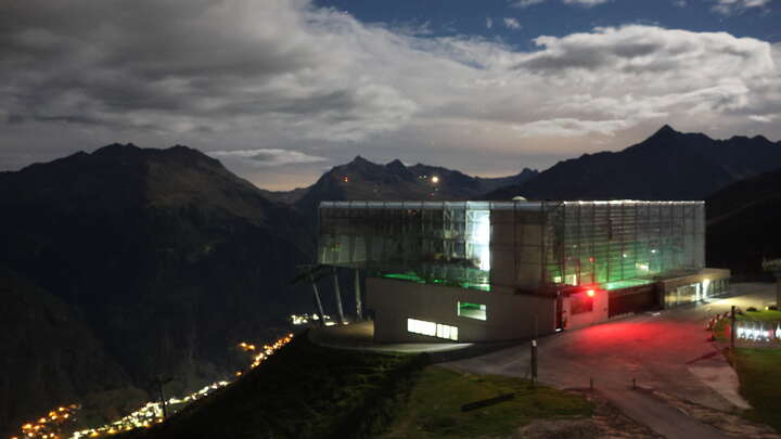 Sölden Giggijoch snow cam captured at 23 September 2026 at 11:55 pm GMT+2