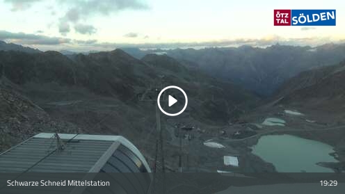 Sölden Schwarze Schneid Mid Station snow cam captured at 12 September 2026 at 7:39 pm GMT+2