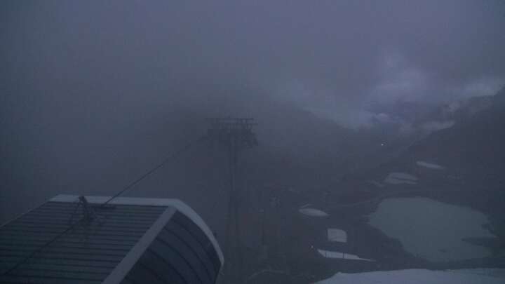 Sölden Schwarze Schneid Mid Station snow cam captured at 16 September 2026 at 7:31 pm GMT+2