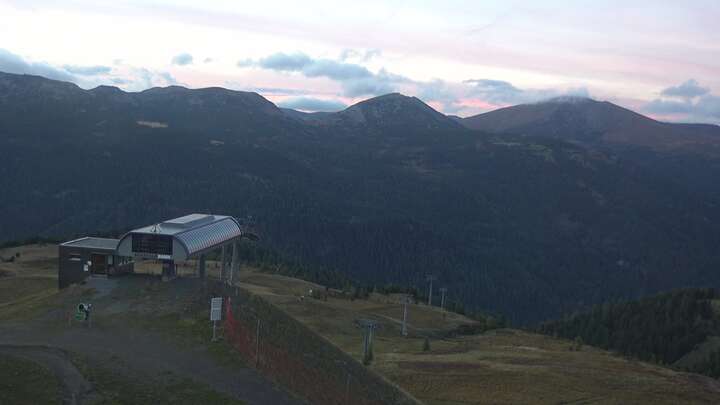 Turracherhöhe Bergbahnen Turracher Höhe snow cam captured at 19 September 2026 at 7:26 pm GMT+2