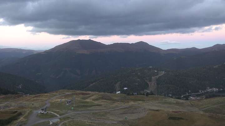 Turracherhöhe Bergbahnen Turracher Höhe snow cam captured at 22 September 2026 at 7:22 pm GMT+2
