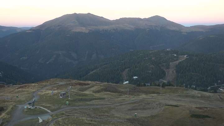 Turracherhöhe Bergbahnen Turracher Höhe snow cam captured at 27 September 2026 at 6:58 pm GMT+2