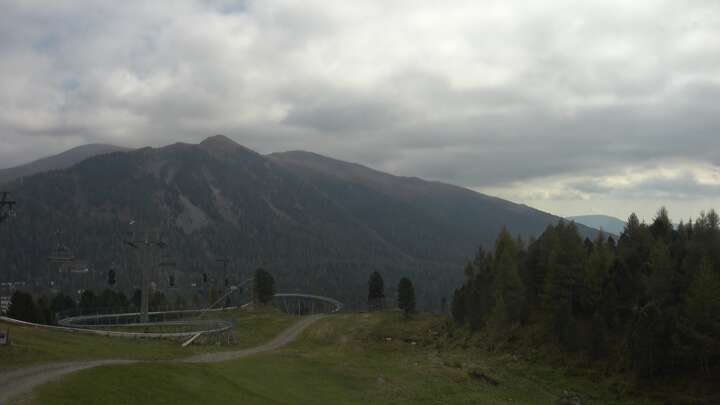 Turracherhöhe Almzeithütte snow cam captured at 29 September 2026 at 12:38 pm GMT+2
