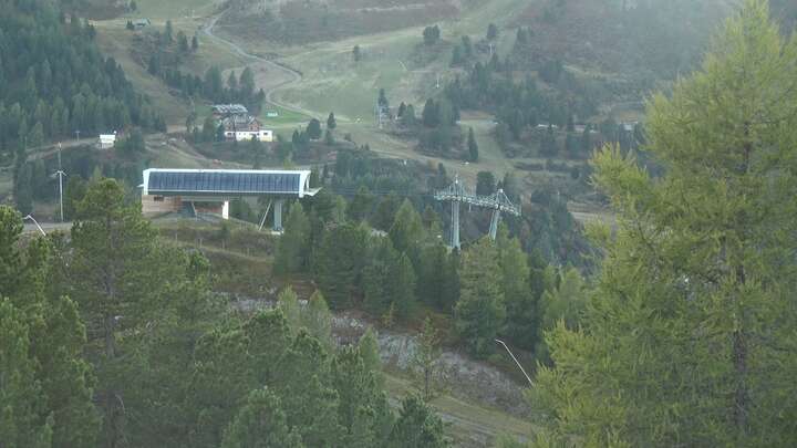 Turracherhöhe Turrachbahn Upper Station snow cam captured at 26 September 2026 at 7:01 pm GMT+2