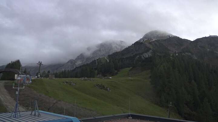 Zauchensee Gamskogelhütte snow cam captured at 22 September 2026 at 7:26 pm GMT+2