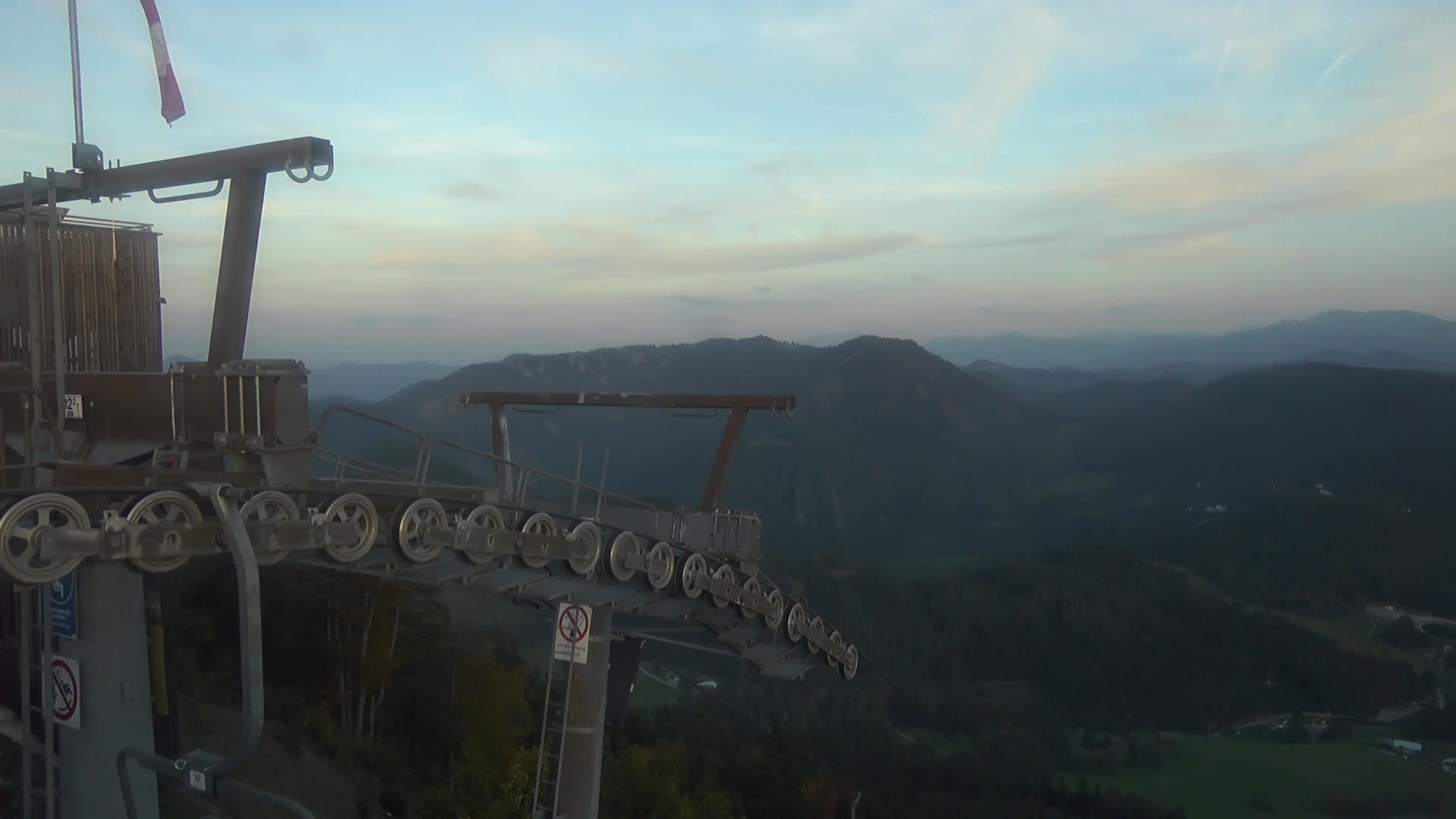 Annaberg (Mostviertel) Hennesteck Upper Station snow cam captured at 4 October 2026 at 6:40 pm GMT+2