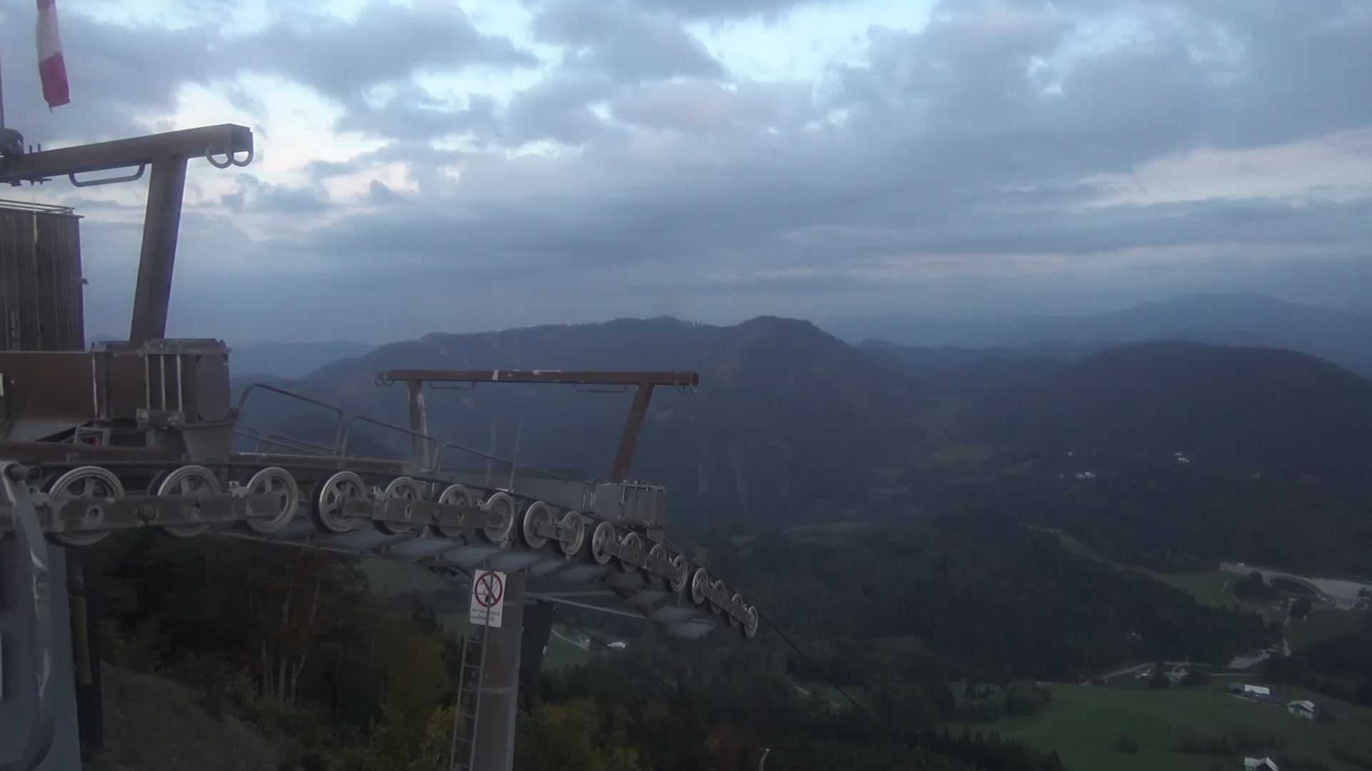 Annaberg (Mostviertel) Hennesteck Upper Station snow cam captured at 5 October 2026 at 6:28 pm GMT+2
