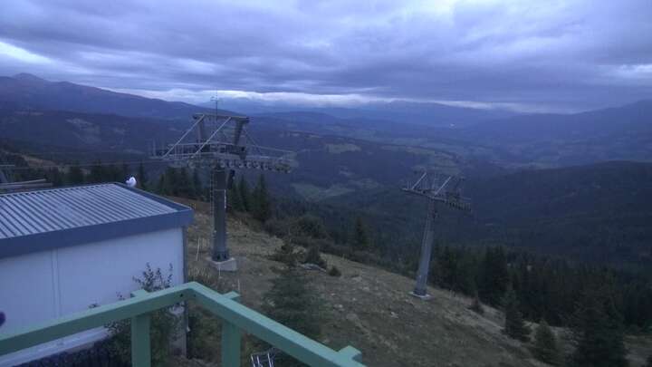 Bad St. Leonhard (Klippitztörl) Bärenwaldlift Upper Station snow cam captured at 13 September 2026 at 7:40 pm GMT+2