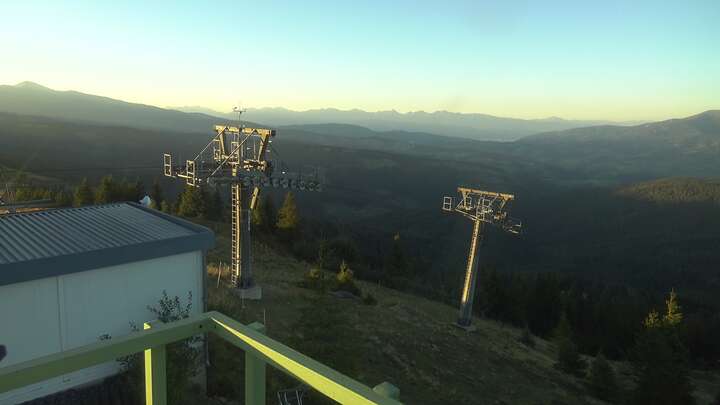 Bad St. Leonhard (Klippitztörl) Bärenwaldlift Upper Station snow cam captured at 15 September 2026 at 6:52 pm GMT+2
