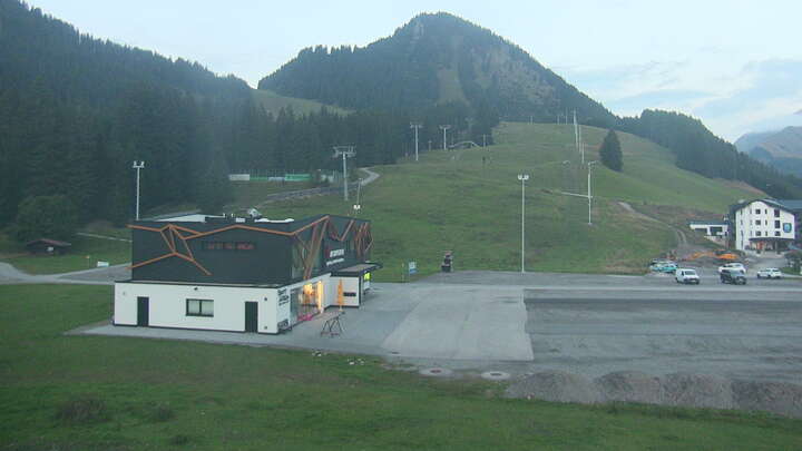 Berwang Egghof Sunjet snow cam captured at 17 September 2026 at 10:10 pm GMT+2