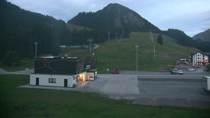 Berwang Egghof Sunjet snow cam captured at 20 September 2026 at 7:51 pm GMT+2