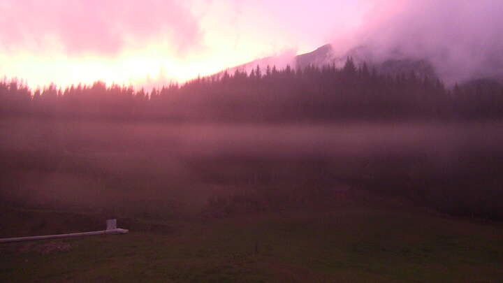 Berwang Egghof Sunjet snow cam captured at 21 September 2026 at 7:35 pm GMT+2