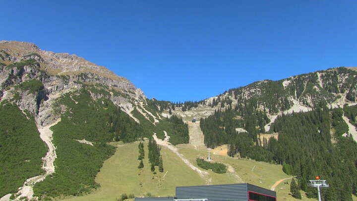Berwang Thanellerbahn snow cam captured at 29 September 2026 at 12:28 pm GMT+2