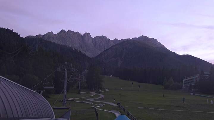 Biberwier (Marienberg) Base Station Marienberg snow cam captured at 19 September 2026 at 7:32 pm GMT+2
