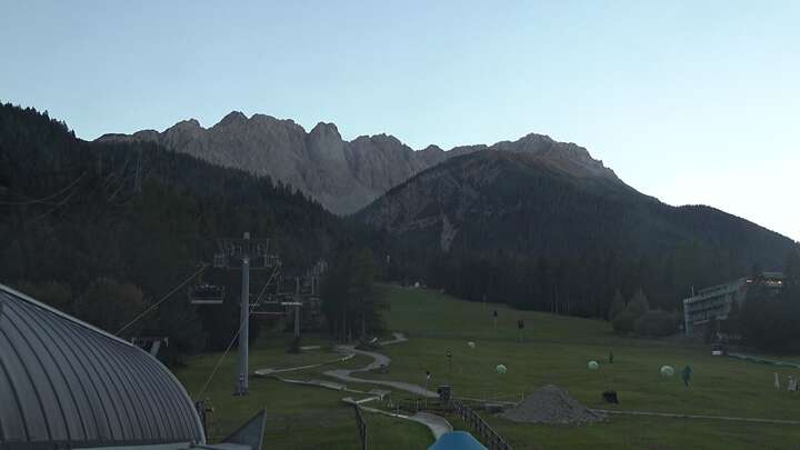 Biberwier (Marienberg) Base Station Marienberg snow cam captured at 27 September 2026 at 7:16 pm GMT+2