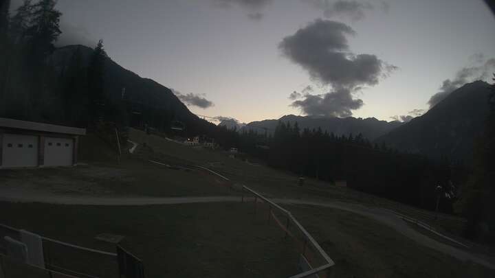 Biberwier (Marienberg) Mid Station Biberwier snow cam captured at 22 September 2026 at 7:24 pm GMT+2