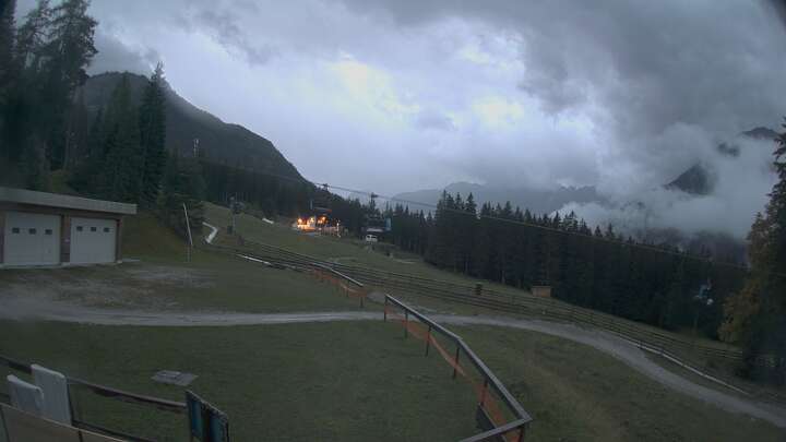 Biberwier (Marienberg) Mid Station Biberwier snow cam captured at 24 September 2026 at 7:28 pm GMT+2