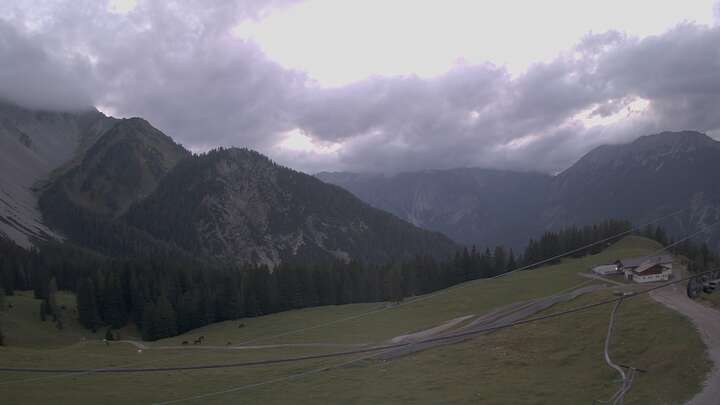 Biberwier (Marienberg) DSB Berg Biberwier snow cam captured at 18 September 2026 at 7:30 pm GMT+2