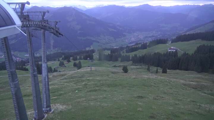 Brixen im Thale (SkiWelt) Jochbahn Upper Station snow cam captured at 13 September 2026 at 7:41 pm GMT+2