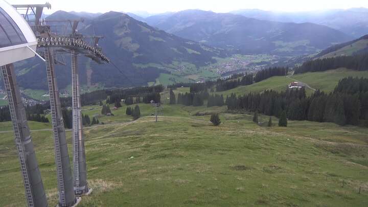 Brixen im Thale (SkiWelt) Jochbahn Upper Station snow cam captured at 14 September 2026 at 7:24 pm GMT+2