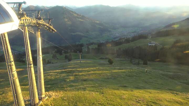 Brixen im Thale (SkiWelt) Jochbahn Upper Station snow cam captured at 26 September 2026 at 6:55 pm GMT+2