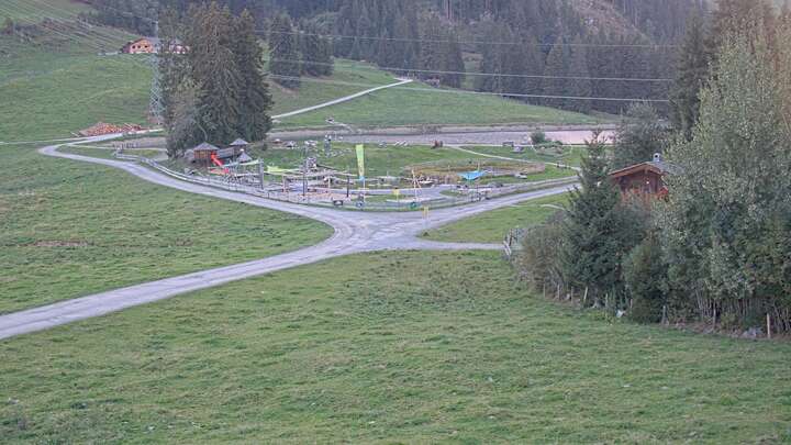 Brixen im Thale (SkiWelt) Filzalmsee snow cam captured at 19 September 2026 at 7:32 pm GMT+2