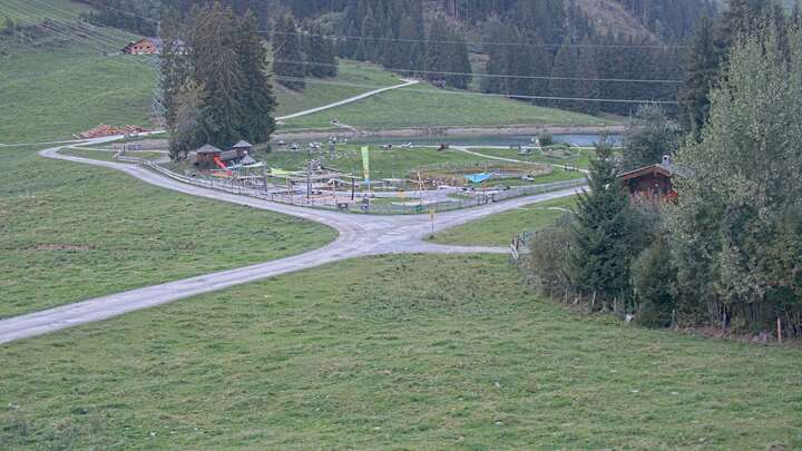 Brixen im Thale (SkiWelt) Filzalmsee snow cam captured at 20 September 2026 at 7:36 pm GMT+2