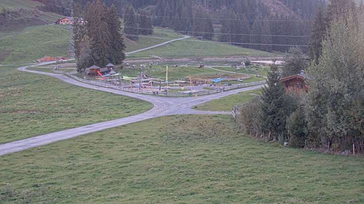 Brixen im Thale (SkiWelt) Filzalmsee snow cam captured at 25 September 2026 at 7:28 pm GMT+2