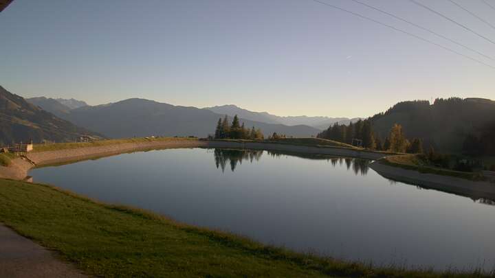 Brixen im Thale (SkiWelt) Brantlalmsee snow cam captured at 15 September 2026 at 6:20 pm GMT+2