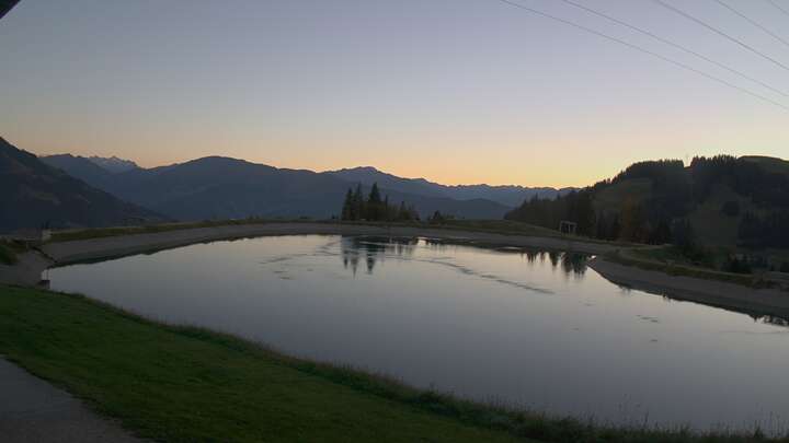 Brixen im Thale (SkiWelt) Brantlalmsee snow cam captured at 27 September 2026 at 7:00 pm GMT+2
