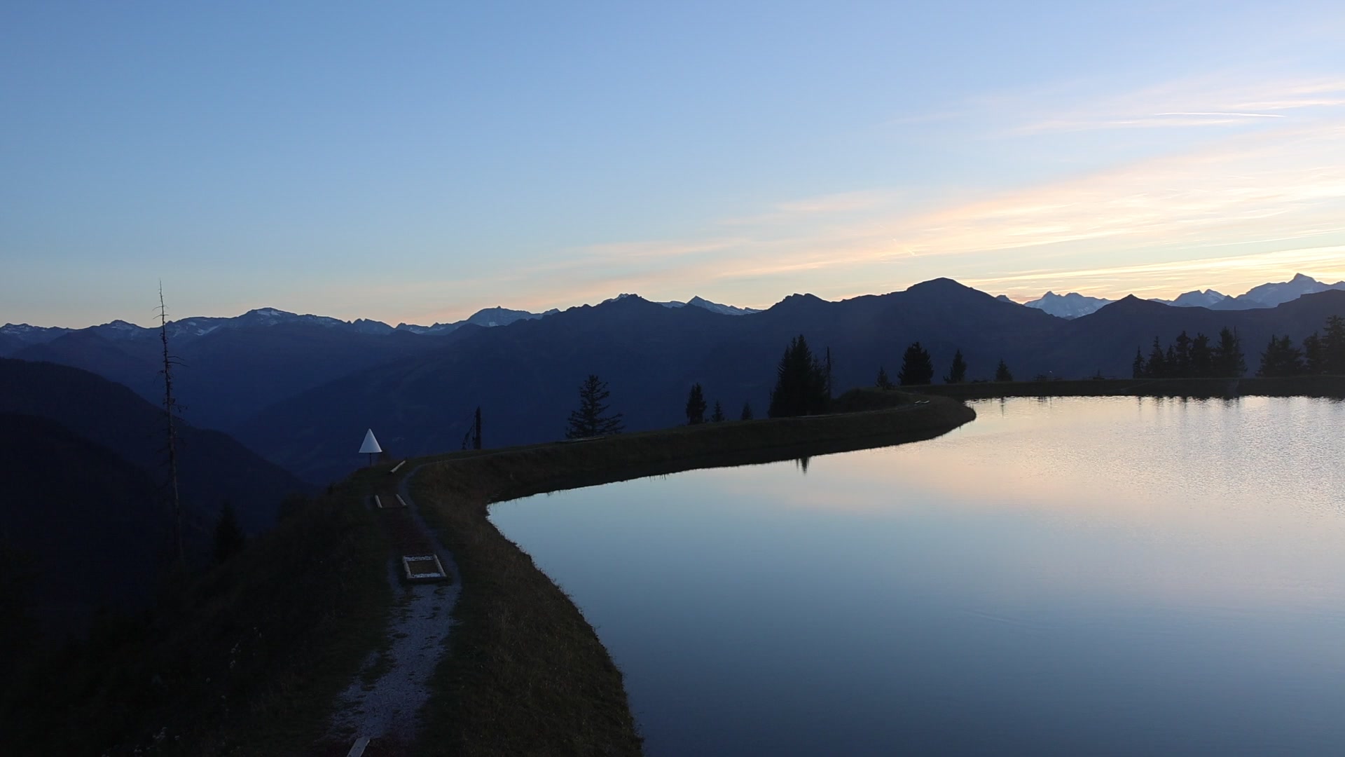 Dorfgastein (Gastein) Spiegelsee Fulseck snow cam captured at 3 October 2026 at 7:02 pm GMT+2