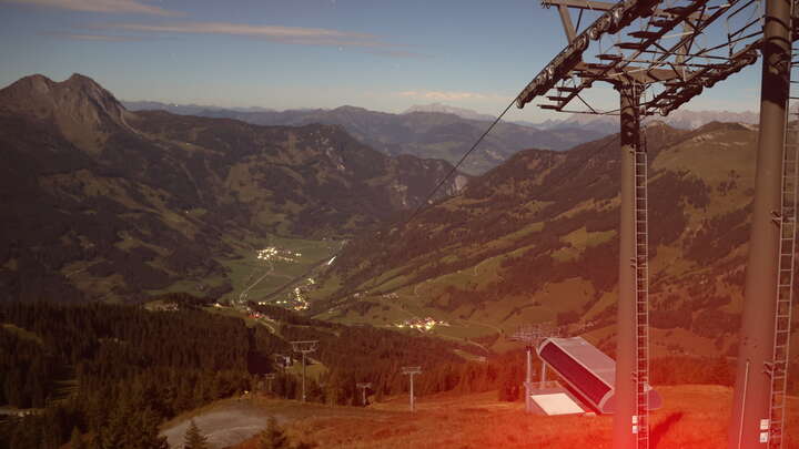 Dorfgastein (Gastein) Fulseck snow cam captured at 25 September 2026 at 11:34 pm GMT+2