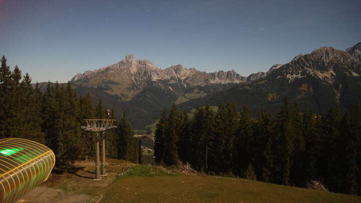 Filzmoos Papageno-Gondelbahn Berg snow cam captured at 27 September 2026 at 11:49 pm GMT+2