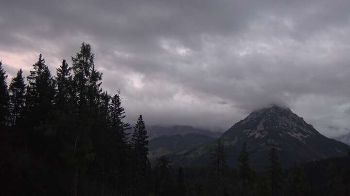 Filzmoos sixpack Mooslehen Berg snow cam captured at 18 September 2026 at 7:24 pm GMT+2