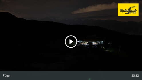 Fügen (Hochzillertal) Onkeljoch snow cam captured at 12 September 2026 at 11:52 pm GMT+2