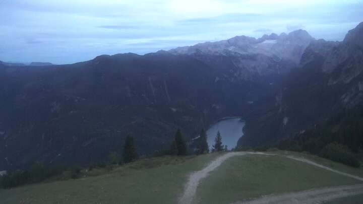 Gosau (Dachstein West) Dachstein West - Zwieselalm Upper Station snow cam captured at 20 September 2026 at 7:30 pm GMT+2