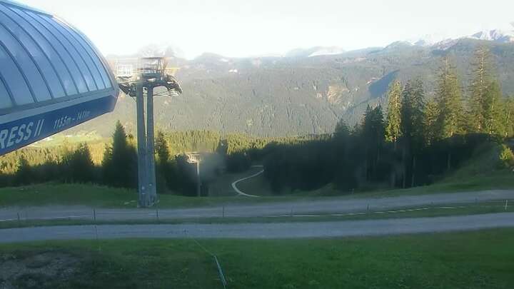 Gosau (Dachstein West) Hornspitz II Upper Station snow cam captured at 15 September 2026 at 6:06 pm GMT+2
